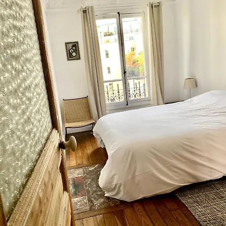 Nest In Paris