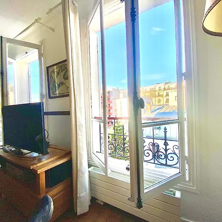 Nest In * Parigi